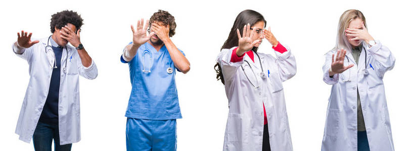 一群医生护士外科医生人在孤立的背景上用手遮住眼睛，用悲伤和恐惧的表情做停止手势。 尴尬和消极的概念。