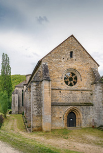 BeaulieuenRouergue修道院，又称Belloc修道院，是法国西南部一座前Cistercian修道院，始建于11