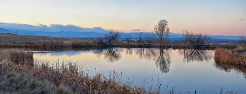 s Pond walking path, Reflecting Sunset in Broomfield Colorado su