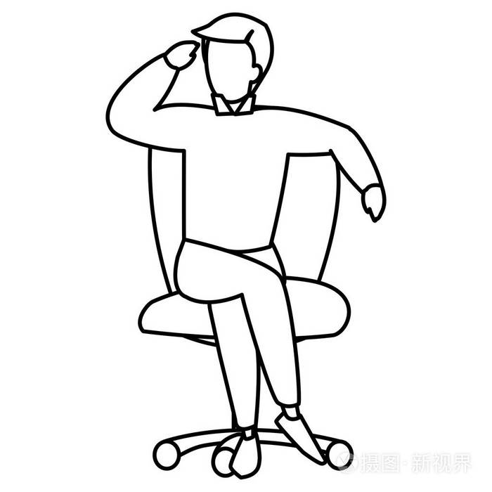 坐在办公椅上的年轻人