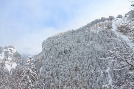 瑞士阿尔卑斯山的冬天和雪。