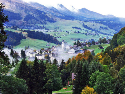 位于瑞士圣加伦的托肯堡地区和瑟河流域的Wildhaus村