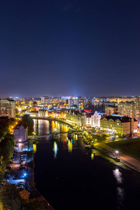 加里宁格勒中心夜景..禧桥，鱼村，普雷古利亚河河道..俄罗斯