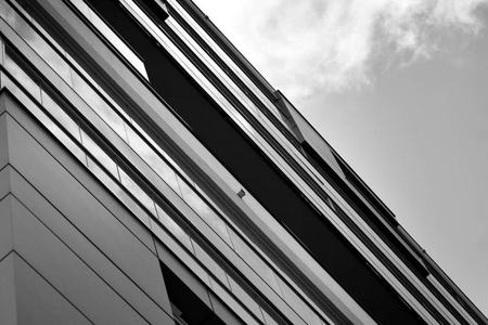 当代建筑的抽象片段..住宅现代化建筑。又黑又白。
