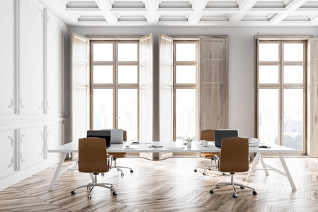 现代办公室内部有白色墙壁，木制地板，大白色桌子，笔记本电脑和窗户，木制百叶窗。 3D渲染