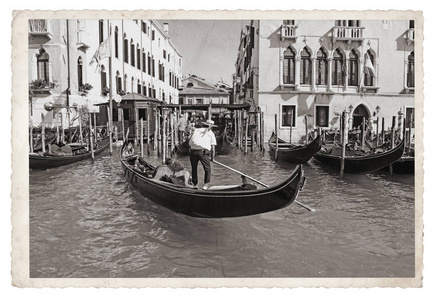 古色古香的威尼斯单色照片