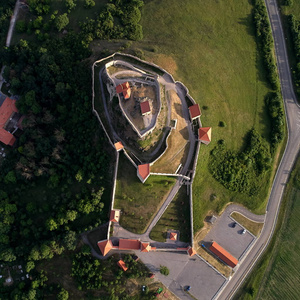 罗马尼亚布拉索夫县卢比堡垒鸟瞰图