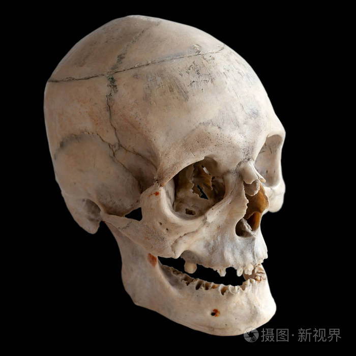 三个四分之一角. 孤立在黑色上.