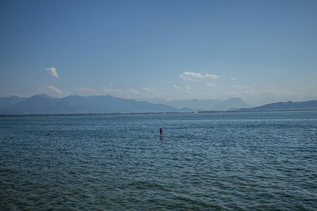 林道和波登塞的夏日