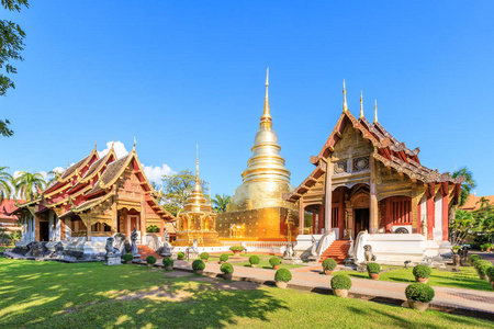 泰国北部江迈的瓦特法拉辛格沃纳马哈汗教堂和金塔