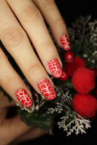 s manicure, Christmas nail color,red cracked color