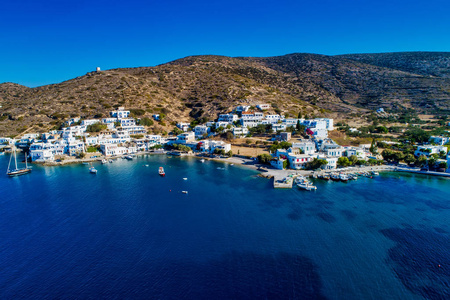 卡塔波拉维尔拉吉阿莫戈斯岛自行车道爱琴海希腊的鸟瞰图