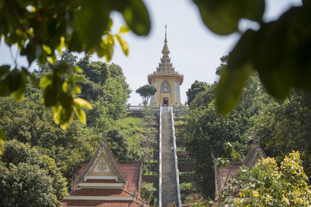 泰国普罗文茨孔布里帕塔亚市附近的PhraMahaManthapaPhutthabat寺。泰国，芭堤雅，2018年11月