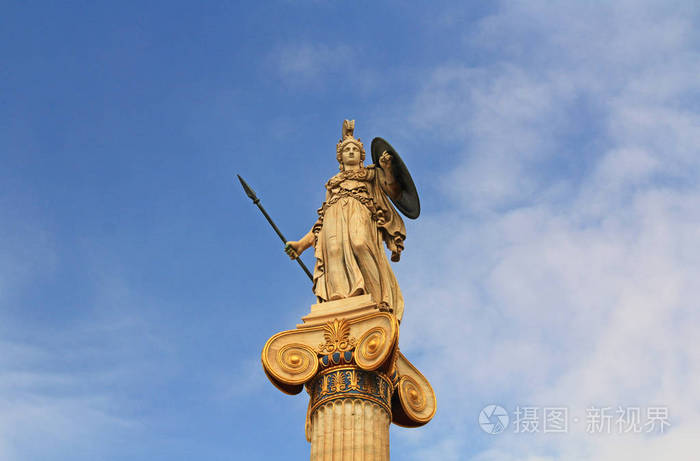 雅典国家艺术学院雅典娜雕像,希腊,蓝天复制空间.