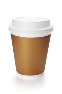 一次性纸咖啡杯与塑料盖子隔离在白色背景包括。