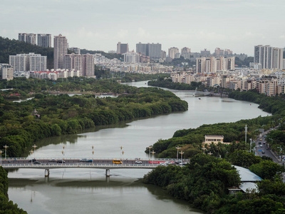 现代城市河