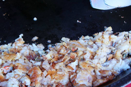 炸蛤蜊，煎蛋卷，很好吃