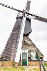 金德尔迪克的风车属于联合国教科文组织的世界遗产。