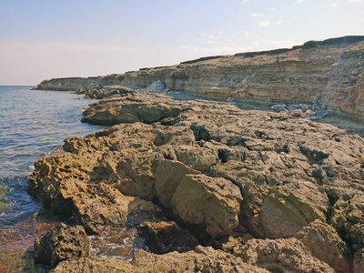 黑海的岩石海岸。