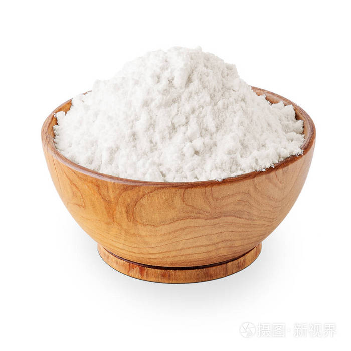 碗的孤立的白色背景上的小麦面粉