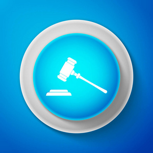 法官 gavel 图标隔离在蓝色背景。gavel 为判决和法案的判决, 法院, 司法, 与立场。拍卖锤子符号。圆圈蓝色按钮。向量