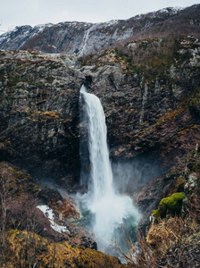 挪威的马纳福森瀑布图片