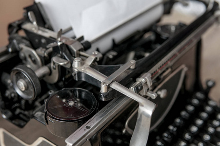 老式打字机机制的元素