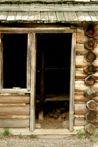 战争部队小木屋图片