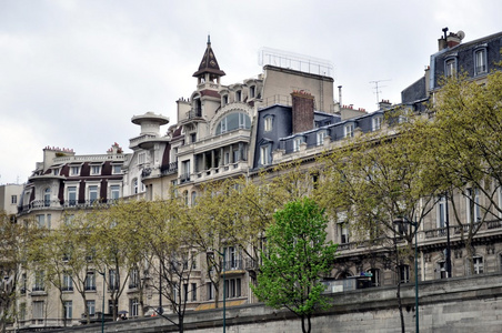 岸上的 seine.paris