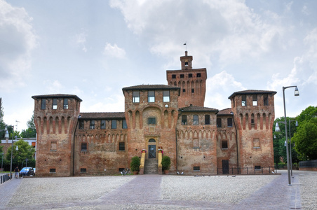 扩充其城堡。艾米利亚罗马涅。意大利