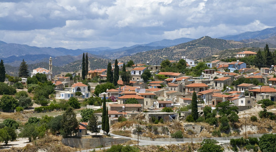 塞浦路斯拉纳卡加藤 drys 村