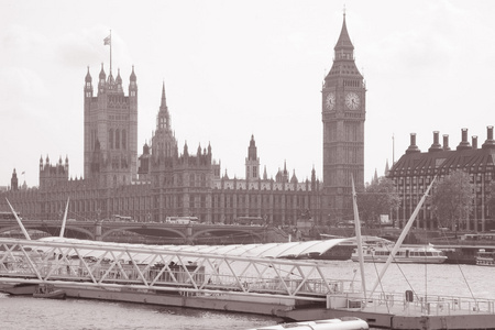 议会和大本钟 伦敦的房子