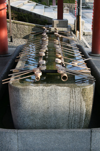 tsukubai伏见 inari，京都日本