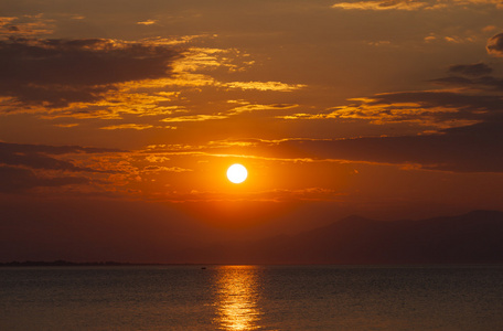 海上日落