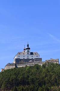 城堡 forchtenstein