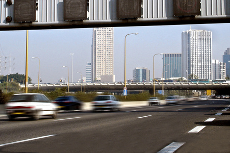 ayalon 路在特拉维夫