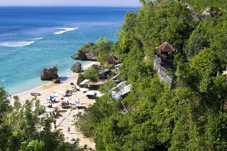 在巴厘岛海滩的高角度视图