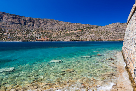 这个岛的要塞的 spinalonga