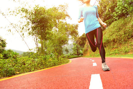 健康的生活方式健身运动女性runnin