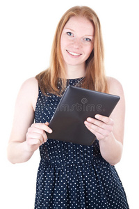 带着数字平板电脑的微笑女人