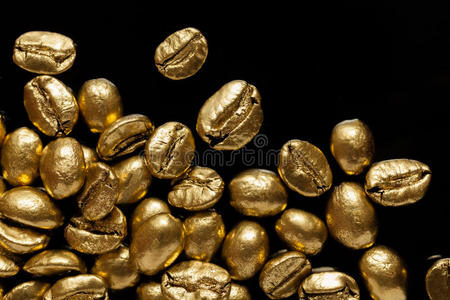 金咖啡豆图片
