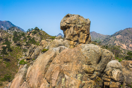 美丽岩的金刚山在朝鲜江原