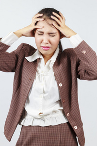 头痛或偏头痛的概念累了强调的女人