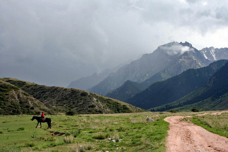 dzhuku 谷 天山山脉 吉尔吉斯斯坦