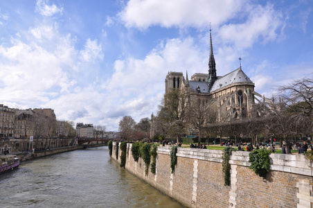 巴黎圣母院巴黎塞纳河游船河