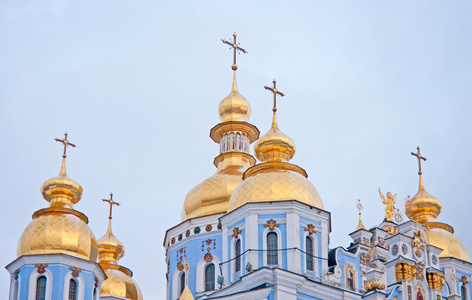 在基辅乌克兰教会 mikhaylovskaya zlotoverkhaya