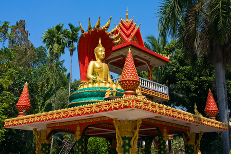在老挝万象寺