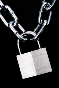由连接的链接链键控黑钢锁挂锁图片