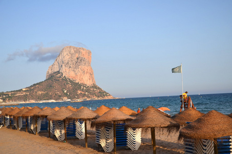 在 calpe，西班牙的沙滩