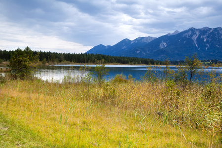 barmsee 湖在巴伐利亚阿尔卑斯山